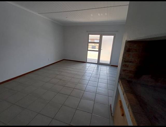 3 BEDROOM HOUSE FOR SALE IN PERLEMOENBAAI